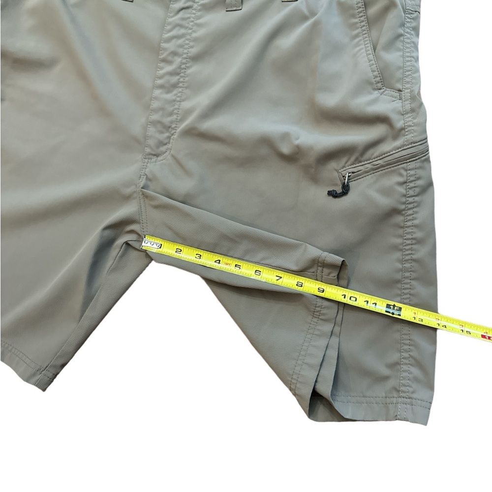 Wrangler Men’s Shorts Size 44 Tan Chino Bermuda Hike Outdoor Workwear Pockets - Picture 4 of 9